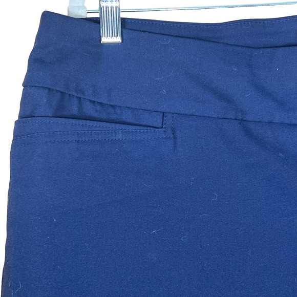 Chico’s Women’s Fabulously Slimming Navy Cropped Pants Size 3 = XL/16 EUC - Picture 4 of 14